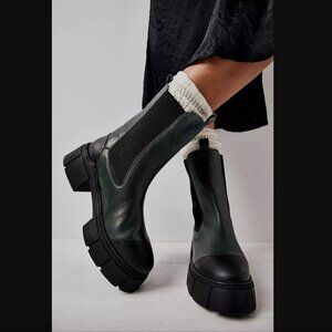 New Free People Maren Mid Chelsea Boots Size 8 MSRP: $188 Leather Green